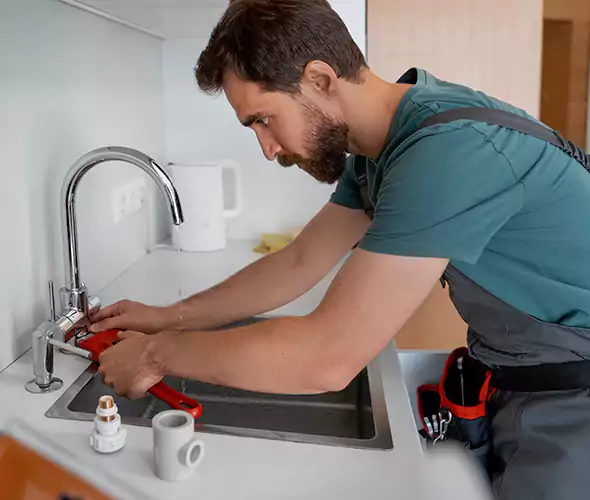 Professional Faucet Replacement Specialist in Clovis, CA: Schedule Affordable Faucet Replacement Services with Us