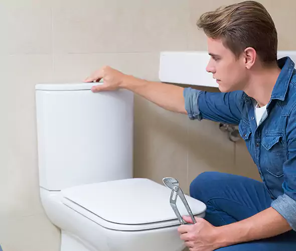 Expert Plumber for Toilet Replacement in Clovis, CA: Schedule Affordable Toilet Replacement Services with Us